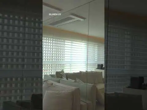 Prévia do vídeo: Triple Shade - video do acervo original
